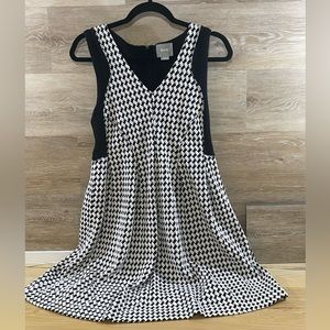 Anthropology black/white flared dress by Maeve small